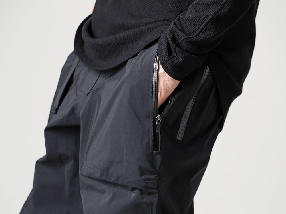 Maison MIHARAYASUHIRO - メゾン ミハラヤスヒロ ACRONYM - アクロニウム 2022-23AW スタイリング 見出し1 - P43-GT - Hard Shell Pants - A07FW703-Black - ウェイン ハイ- オリジナルソール キャンバス ハイトップ スニーカー Black 1-005