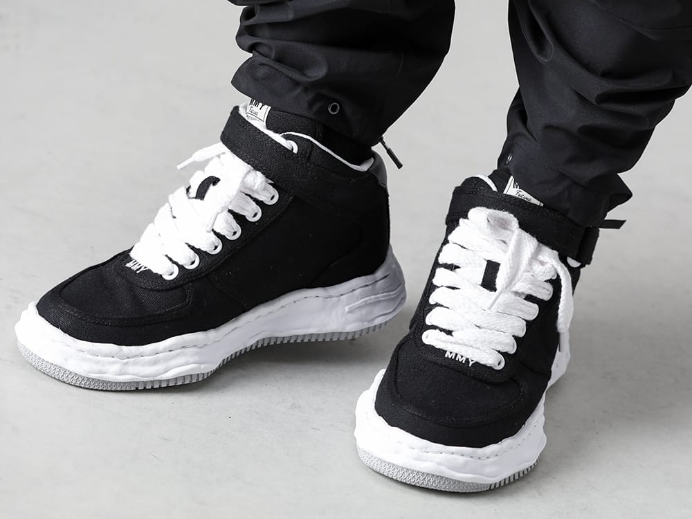 Maison MIHARAYASUHIRO - メゾン ミハラヤスヒロ ACRONYM - アクロニウム 2022-23AW スタイリング 見出し1 - P43-GT - Hard Shell Pants - A07FW703-Black - ウェイン ハイ- オリジナルソール キャンバス ハイトップ スニーカー Black 1-006