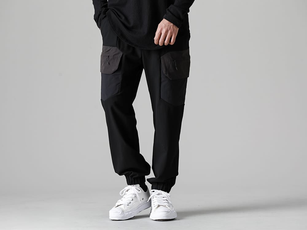 Maison MIHARAYASUHIRO - メゾン ミハラヤスヒロ White Mountaineering - ホワイトマウンテニアリング 2022-23AW スタイリング 見出し3 - bK2273404 - テック ヴィスコース ジョガーパンツ - a05FW702-White-classic - ハンク- オリジナルソール トゥカップ スニーカー ローカット キャンバス White3 3-002