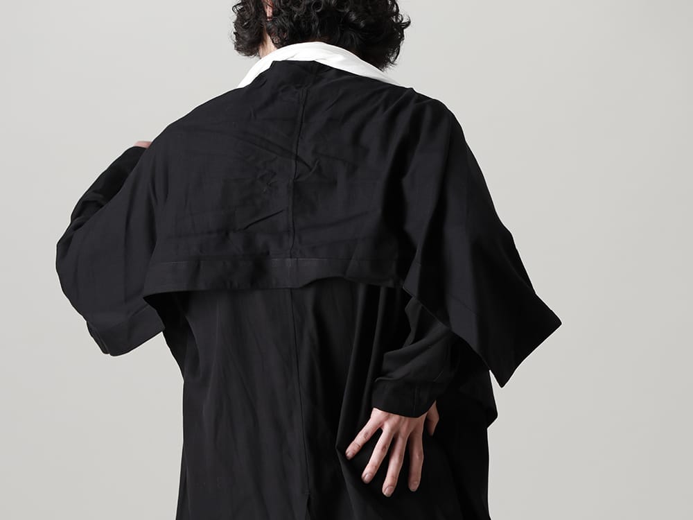 JULIUS 2023SS - The JULIUS 2023SS collection is now available! Sales have started both in-store and online! - 819SHM1-black(Rayon/Cotton Cloth Drape shirt Black) 819CUM5-offwhite(Cotton/Cupro Jersey Drape Neck Short Sleeve T-Shirt Off White) - 1-004