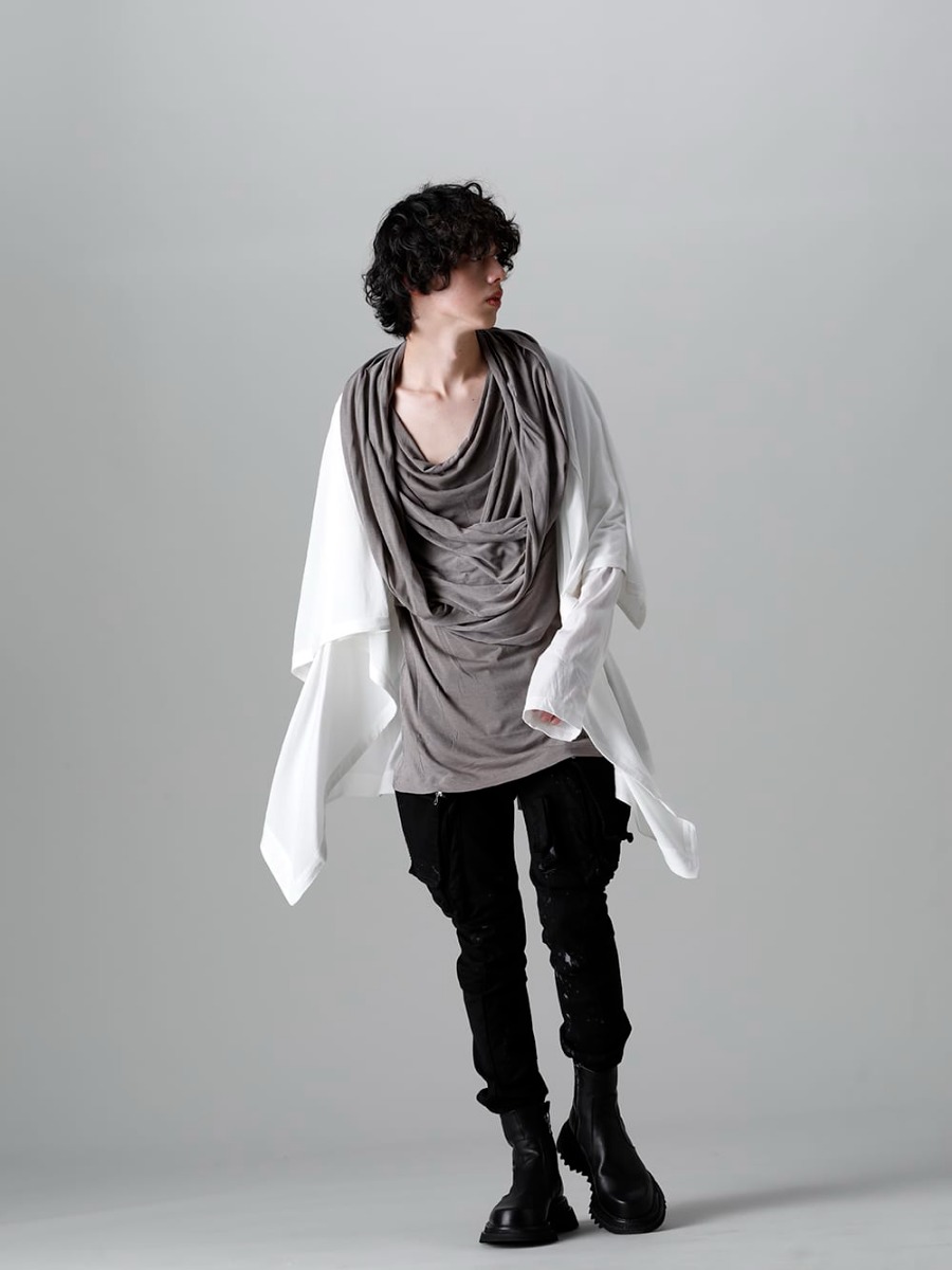 JULIUS 2023SS - The JULIUS 2023SS collection is now available! Sales have started both in-store and online! - 819SHM1-offwhite(Rayon/Cotton Cloth Drape shirt Off White) 819CUM5-gray(Cotton/Cupro Jersey Drape Neck Short Sleeve T-Shirt Gray) - 1-006