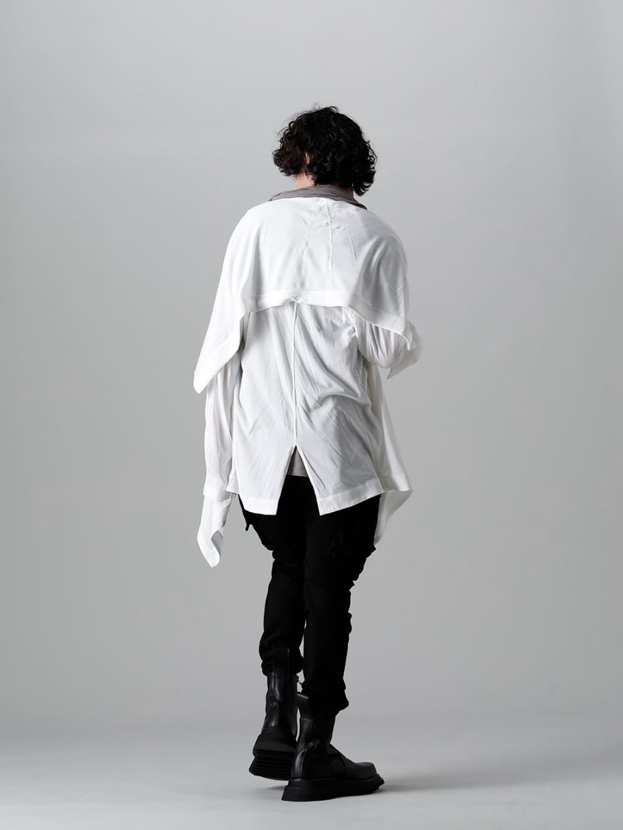 JULIUS 2023SS - The JULIUS 2023SS collection is now available! Sales have started both in-store and online! - 819SHM1-offwhite(Rayon/Cotton Cloth Drape shirt Off White) 819CUM5-gray(Cotton/Cupro Jersey Drape Neck Short Sleeve T-Shirt Gray) - 1-007