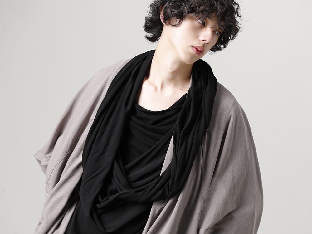 JULIUS 2023SS - The JULIUS 2023SS collection is now available! Sales have started both in-store and online! - 819SHM1-gray(Rayon/Cotton Cloth Drape shirt Gray) 819CUM5-black(Cotton/Cupro Jersey Drape Neck Short Sleeve T-Shirt Black) - 1-013