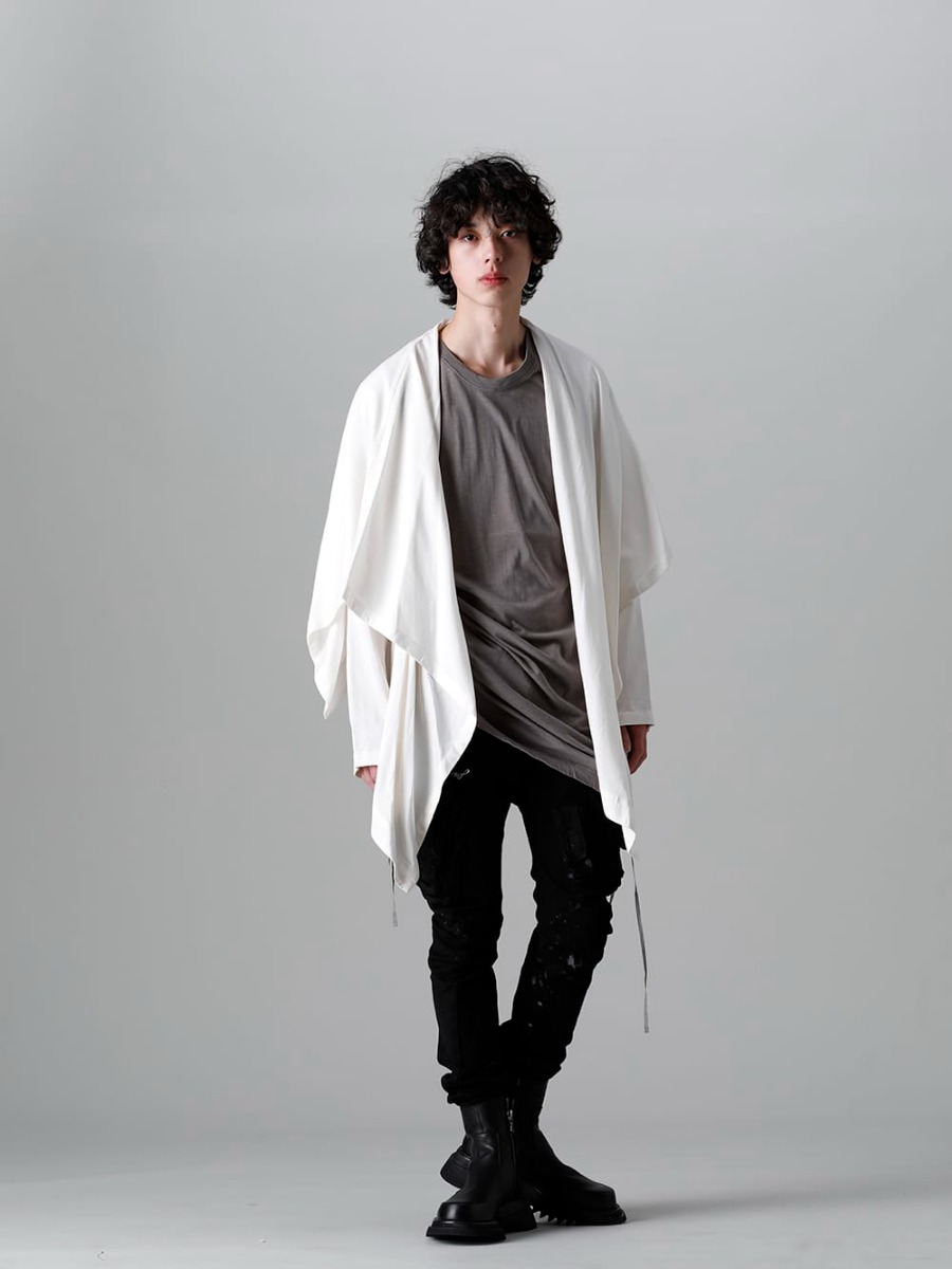 JULIUS 2023SS - The JULIUS 2023SS collection is now available! Sales have started both in-store and online! - 819CUM3-offwhite(Cotton/Cupro Jersey Drape Cardigan Off White) 819CUM4-gray(Cotton/Cupro Jersey Drawcord Short Sleeve T-Shirt Gray) - 2-006