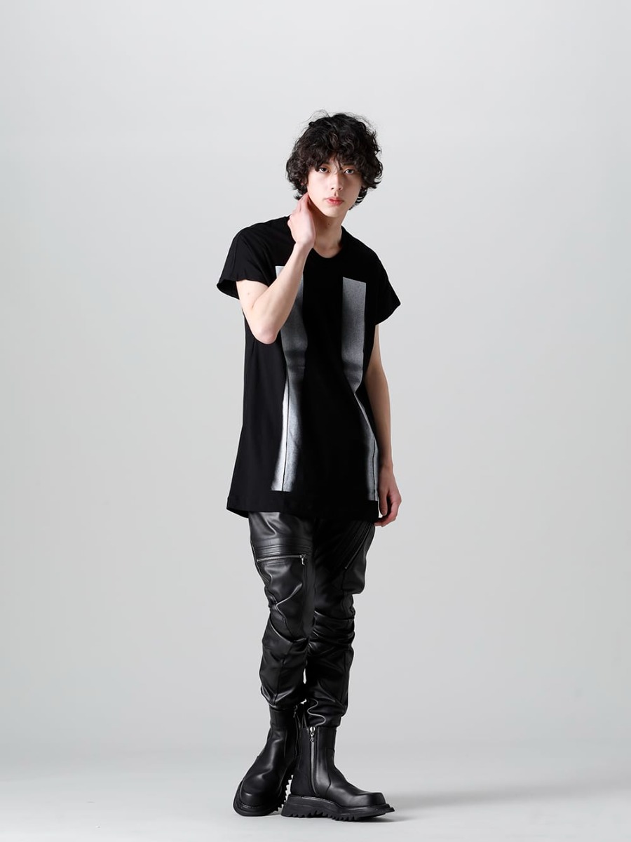 JULIUS 2023SS - The JULIUS 2023SS collection is now available! Sales have started both in-store and online! - 817CPM3-Black(Cotton/Modal Jersey Front Print Short Sleeve T-Shirt Black) - 3-007