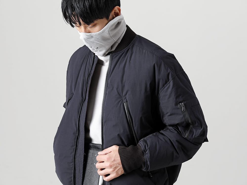 CIVILIZED 2022-23AW Select a balaclava-designed cut sewn innerwear for bomber jackets that will keep you warm  - SA1VZ0002 - Hanging Phone Pouch - VI-3507-06 - Doen Bomber Jacket - CM-2301-Gray - Balaclava Neck LS Gray 2-004