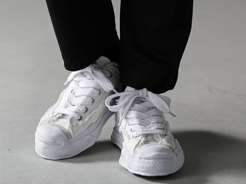 Maison MIHARAYASUHIRO - メゾン ミハラヤスヒロ 2022-23AW 見出し2  - A10FW714-White - - ハンク ロー - オリジナル ソール ミックス キャンバス スニーカー White - WM2273408 - WM × F.C.Real Bristol テーパード パンツ 2-001