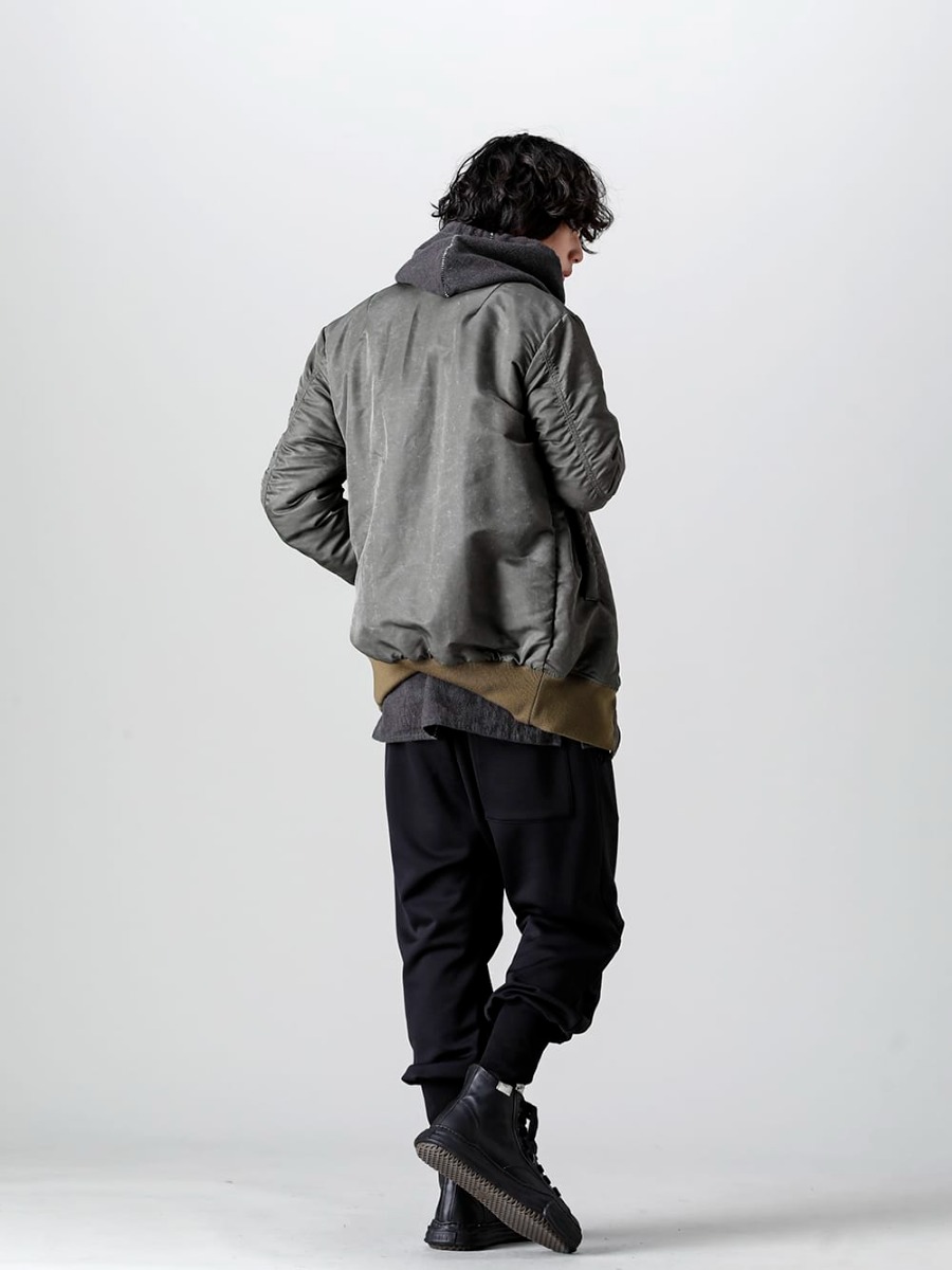 RIPVANWINKLE 2022-23AW Styling MA-1 style with cotton that gives you a military taste! - RB-436-Vintage-Khaki - MA-1 Vinatage Khaki - RB-405-Graphite-Gray - Solid Hoodie Graphite Gray - RB-433-Matt-Black - Balloon Jersey Pants Matt Black 1-002