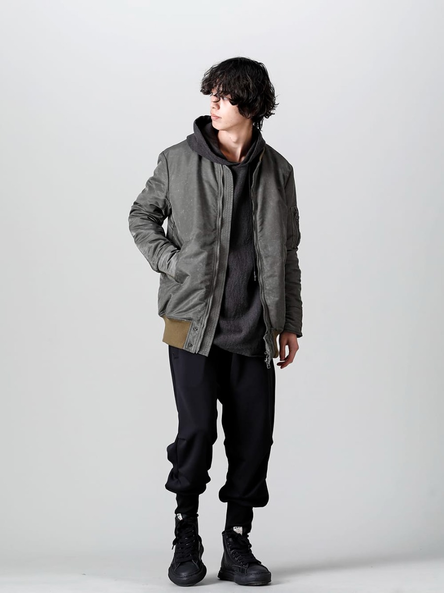 RIPVANWINKLE 2022-23AW Leather sneakers that fit well with balloon jersey ribs - RB-436-Vintage-Khaki - MA-1 Vinatage Khaki - RB-433-Matt-Black - Balloon Jersey Pants Matt Black - A06FW735-black-black - Original sole leather hi-top sneaker Black / Black  4-001