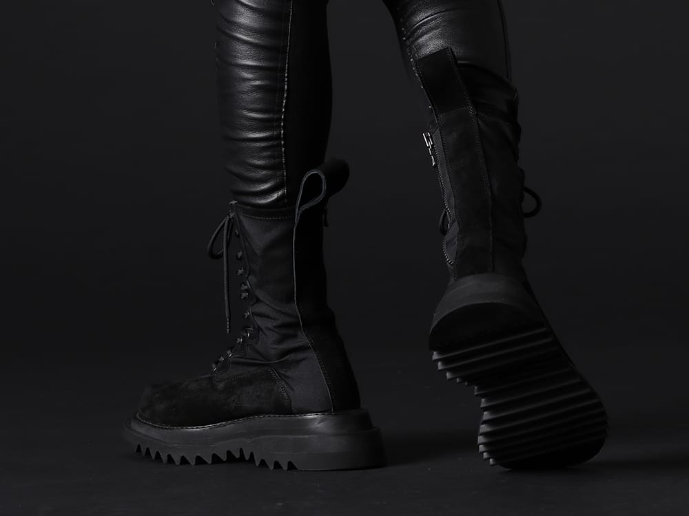 ユリウス 2023PS - JULIUS(ユリウス) 2023PSコレクション ファイナルデリバリー！只今より店頭・通販共に販売開始！ - 807FWM1(カウベロア レースアップ コンバットブーツ) - 1-004