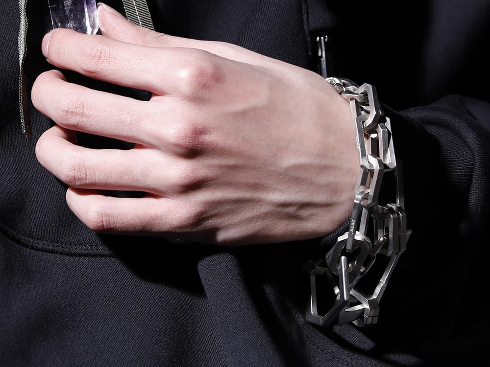 ユリウス 2023SS - 洗練された作品に映えるジュエリー - 817ACU16-silver(チェーンブレスレット シルバー) - 2-012