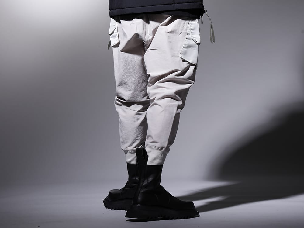 JULIUS 2023SS - Firm Cargo Pants with a Military Taste - 807PAM1-Light-Gray(Cotton Sweat Sarrouel Pants Light Gray) 807FWM2(Cow Skin Side Zip Boots) - 3-003