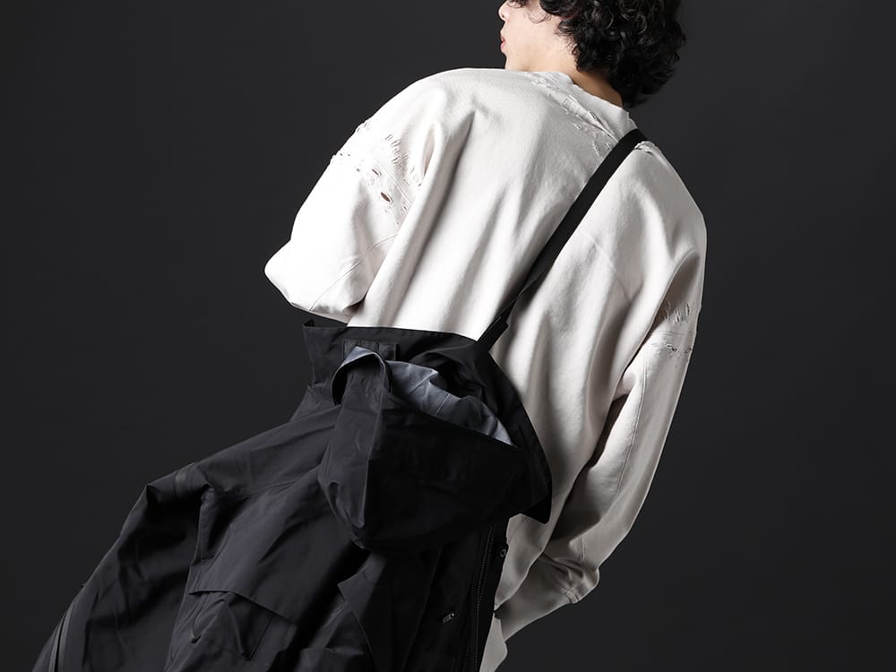 アクロニウム / ユリウス 2023SS - 多くの機能を備える、ブランドを代表する1着 - J1WTS-GT-Black(Tex-Sys Jacket Black) 807CUM4-Plaster(コットンスウェット ダメージプルオーバー プラスター) - 2-014