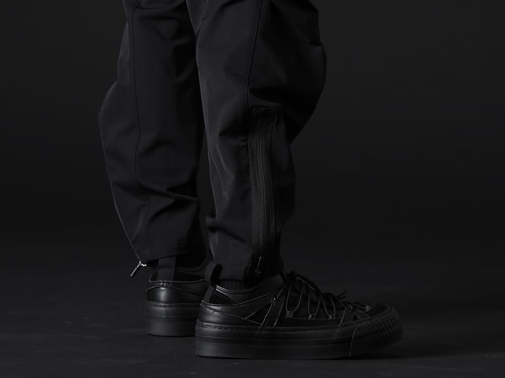 アクロニウム / ザ ヴィリディアン 2023SS - ストレスのかからない着用ができるカーゴパンツ - P41-DS(Articulated Cargo Pants) VI-3555-09-Black(スニーカー ブラック) - 3-011
