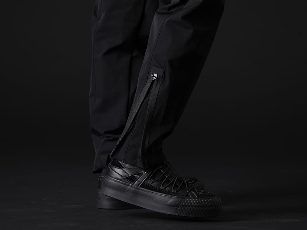 アクロニウム / ザ ヴィリディアン 2023SS - ストレスのかからない着用ができるカーゴパンツ - P41-DS(Articulated Cargo Pants) VI-3555-09-Black(スニーカー ブラック) - 3-012