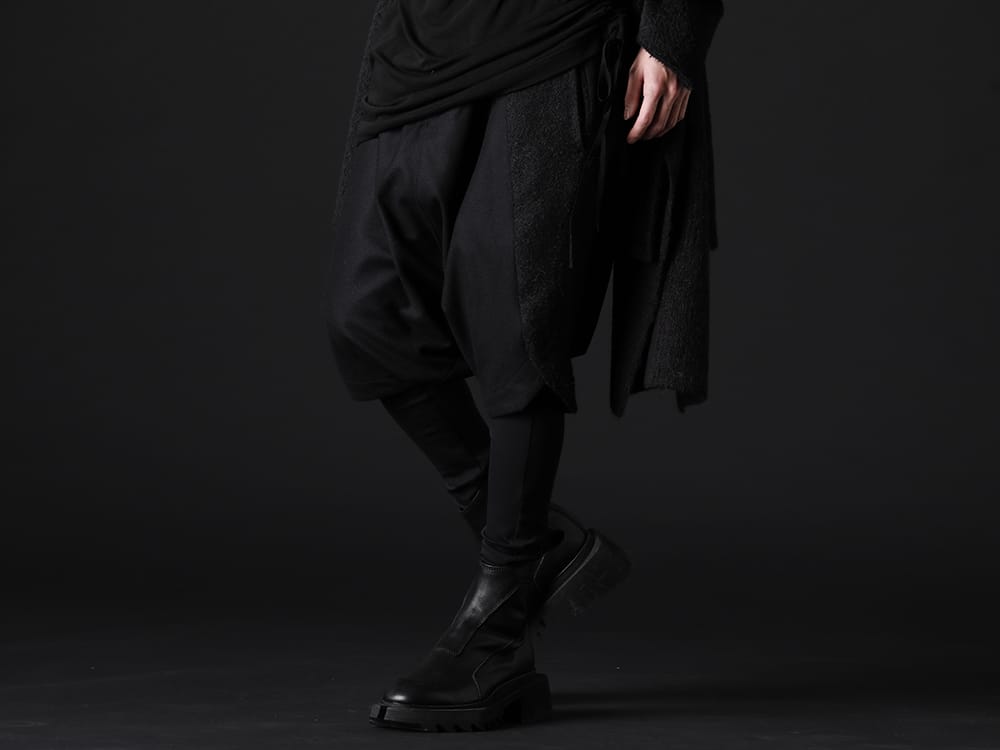 JULIUS 2023SS - The popular over-crotch pants from JULIUS. - 807PAM5(Wool/Alpaca Tweed Alpaca Layered Pants) 797FWM1(Cow Leather Side Zip Up Boots) - 3-002