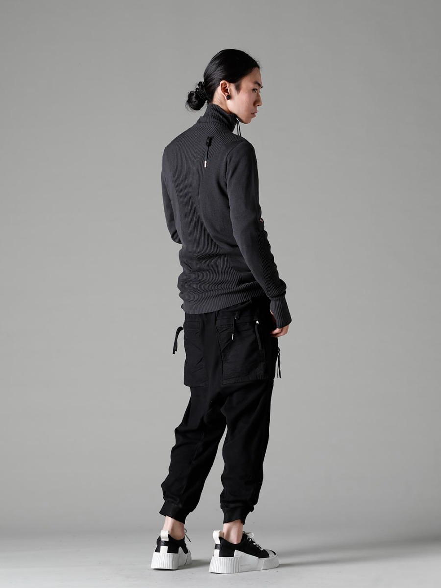 DEVOA BORIS BIDJAN SABERI 22-23AW The switch of knitting fabric and bias zips are major points of the design. - KN4-FFM30012 124-P18.1 P18.1 F0409C BAMBA2.1-LEATHER-WHITE-SOLE Bamba 2.1 Leather / White sole 3-003