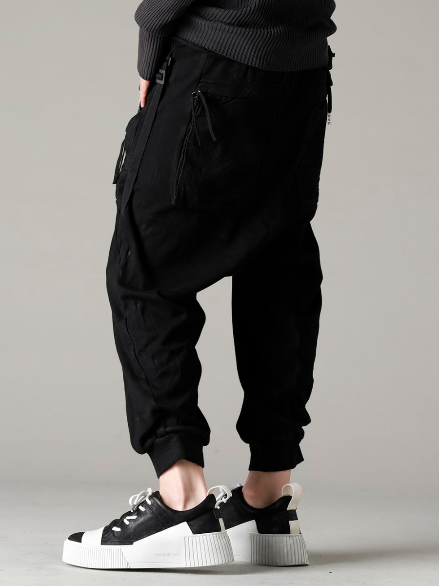 DEVOA BORIS BIDJAN SABERI 22-23AW The soft material characteristic of sweatshirts is given just the right amount of weight with military details.  - KN4-FFM30012 124-P18.1 P18.1 F0409C BAMBA2.1-LEATHER-WHITE-SOLE Bamba 2.1 Leather / White sole 2-001