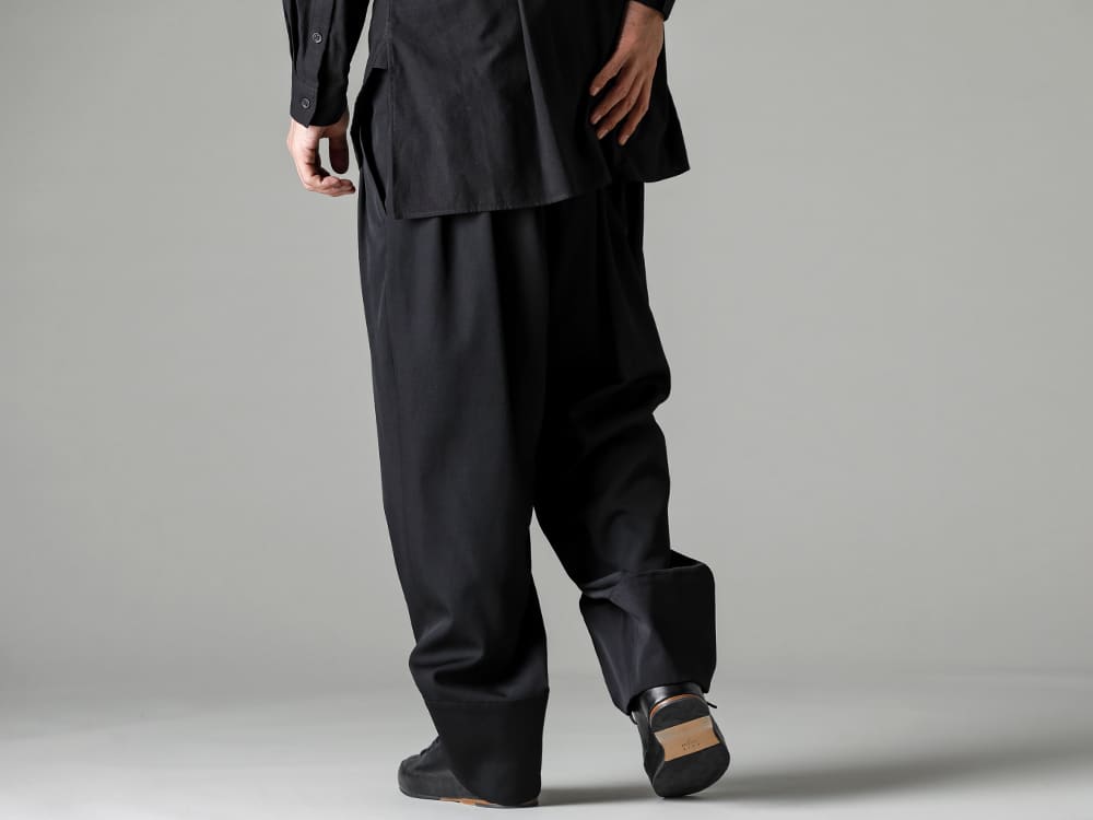 Yohji Yamamoto-ヨウジヤマモト 23SS(春夏) 23SS独自のロールアップ機構を備えたコットンライニングパンツ - HZ-P32-100-12タックフラップパンツ - Handsewn-Classic-Lo-ハンドソーン クラシック ロー-3 3-002