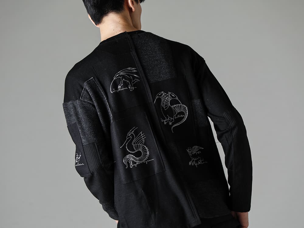 DUELLUM-デュエラム 22−23AW(秋冬) 可愛げのある刺繍がいい感じにギャップを - DUE-V-066-TEE-パッチド ビースト セーター 3-006