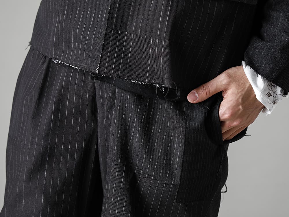 DUELLUM-デュエラム 22−23AW(秋冬) 春先のシンプルなコーディネートにもおすすめしたい一本 - DUE-V-059-TRS-パッチドワイドクロップドトラウザーズ - PL10L-BLKT-オーソピーディック ダービーシューズ ホース フルグレイン レザー - PL10L 3-004