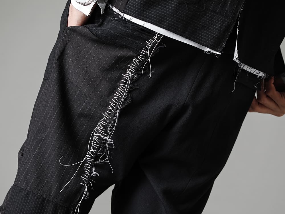 DUELLUM-デュエラム 22−23AW(秋冬) 春先のシンプルなコーディネートにもおすすめしたい一本 - DUE-V-059-TRS-パッチドワイドクロップドトラウザーズ - PL10L-BLKT-オーソピーディック ダービーシューズ ホース フルグレイン レザー - PL10L 3-005