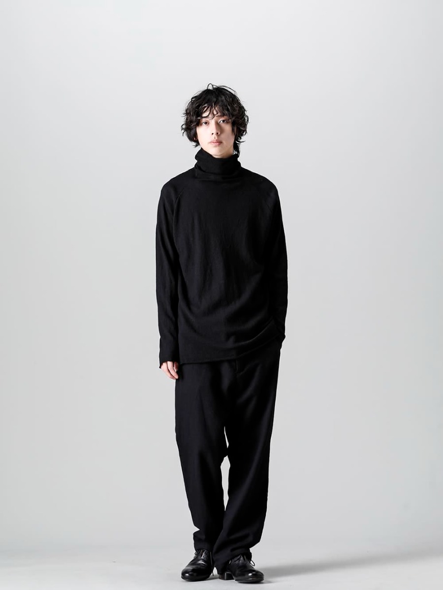 ware(ウェア) 22-23AW - ラグランスリーブの絶妙なフィット感 - 起伏感のあるジョーゼット生地 - TTW-jw-blk ウールジョーゼットボトルネック ブラック Farmers-Trousers-Wool-Black ファーマーズ トラウザー ウール ブラック - Derby-W-Hidden-Laces-Kangaroo-Black W. ヒドゥン レース ダービーシューズ カンガルー ブラック