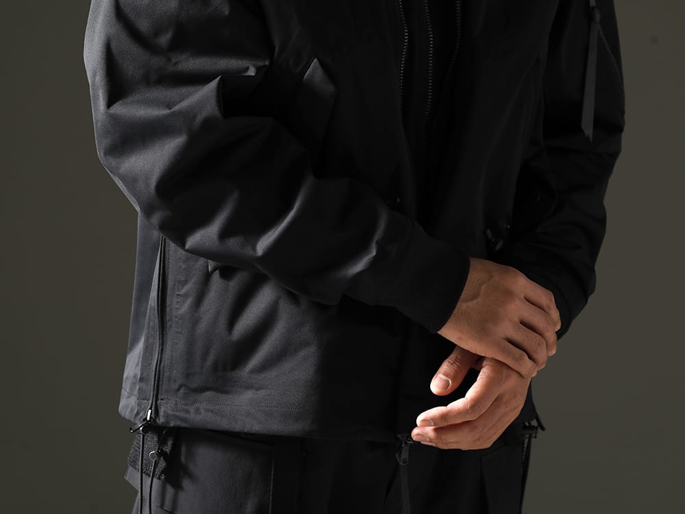 The Viridi-anne 2023SS - A jacket that combines functional detail with minimal use  - VI-3558-06-Black(Water Repellent Bomber Jacket Black) - 2-006