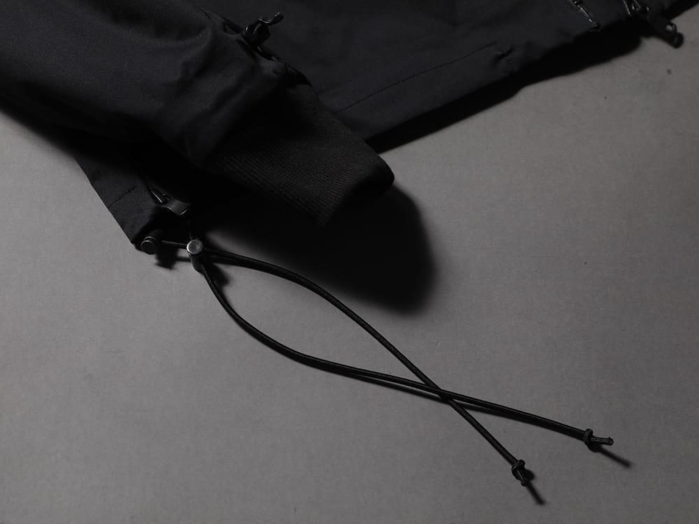 The Viridi-anne 2023SS - A jacket that combines functional detail with minimal use  - VI-3558-06-Black(Water Repellent Bomber Jacket Black) - 2-015