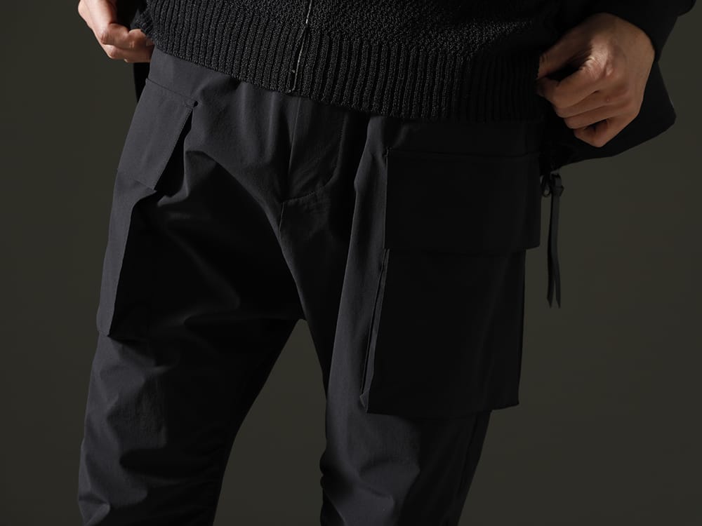 The Viridi-anne 2023SS - Cargo pants that are both practical and functional - VI-3563-04-Black(Water-Repellent Stretch Cargo Pants Black) - 3-004