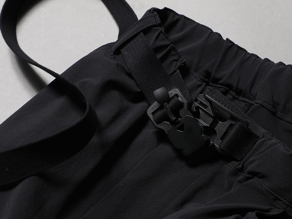 The Viridi-anne 2023SS - Cargo pants that are both practical and functional - VI-3563-04-Black(Water-Repellent Stretch Cargo Pants Black) - 3-007