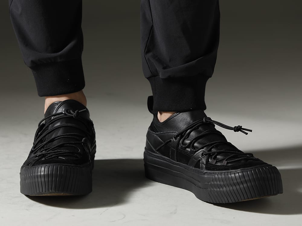 The Viridi-anne 2023SS - Cargo pants that are both practical and functional - VI-3555-09-Black(Sneakers Black) - 3-010