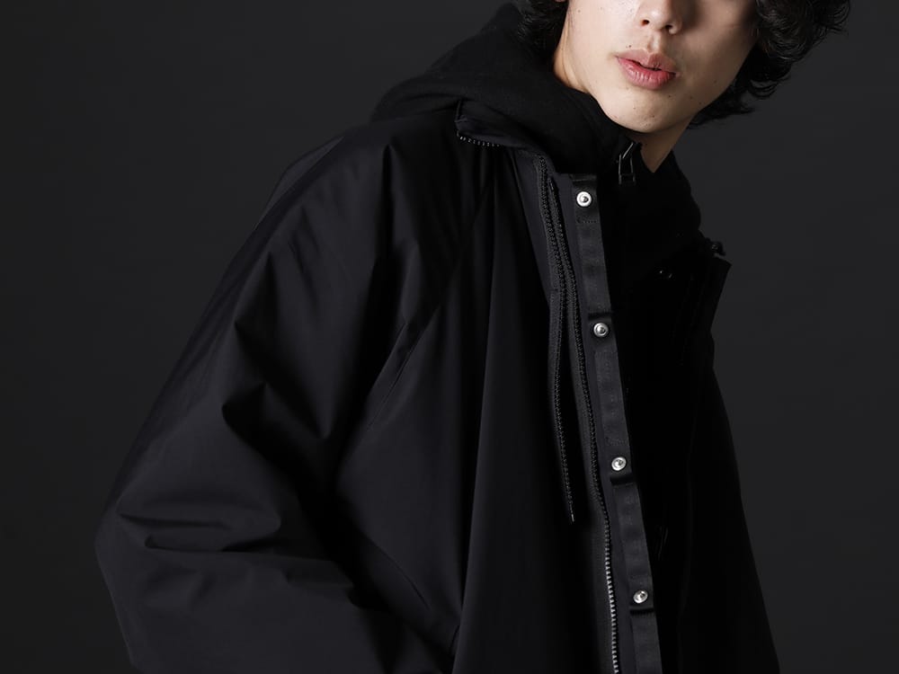 アクロニウム / ディーハイゲン 2022-23AW - 防風性、耐水性、通気性を兼ね揃えたコーチジャケット。 - J95-PL(Insulated Coach Jacket) ST107-0922A(ヘビーコットンジャージダブルジップフーデッド オールインワン) - 2-005