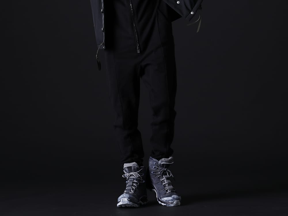 ディーハイゲン / イレブン バイ ボリス ビジャン サベリ 2022-23AW - サルエルシルエットが特徴的なオールインワン。 - ST107-0922A(ヘビーコットンジャージダブルジップフーデッド オールインワン) BOOT2-GTX-BLACK-DYE-001(BOOT2 ゴアテックス ブラックダイ) - 3-003