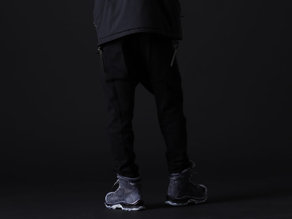 ディーハイゲン / イレブン バイ ボリス ビジャン サベリ 2022-23AW - サルエルシルエットが特徴的なオールインワン。 - ST107-0922A(ヘビーコットンジャージダブルジップフーデッド オールインワン) BOOT2-GTX-BLACK-DYE-001(BOOT2 ゴアテックス ブラックダイ) - 3-005