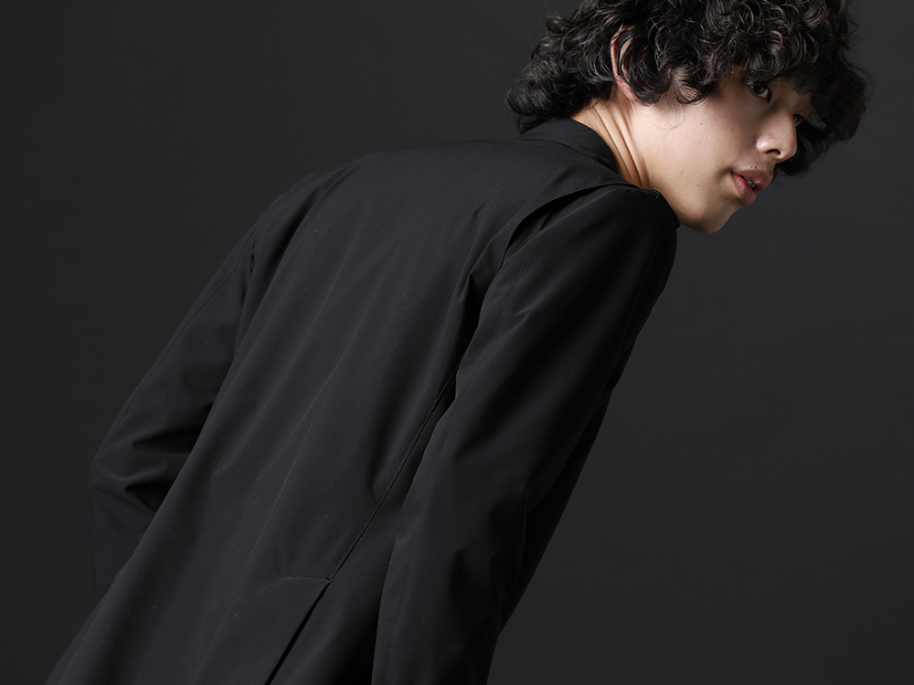 THE ONENESS / kiryuyrik / JULIUS 2023AW - Elegant tailoring made with eco-friendly materials - OB-OHJ04-901(Recycled PEs Leather Combi Jacket) 817CPM3-M(Cotton/Modal Jersey Short Sleeve T-Shirt) 817ACU15-silver(Chain Necklace Silver) OB-PEACE01-01(SGZ-PEACE Nacklace) - 2-001