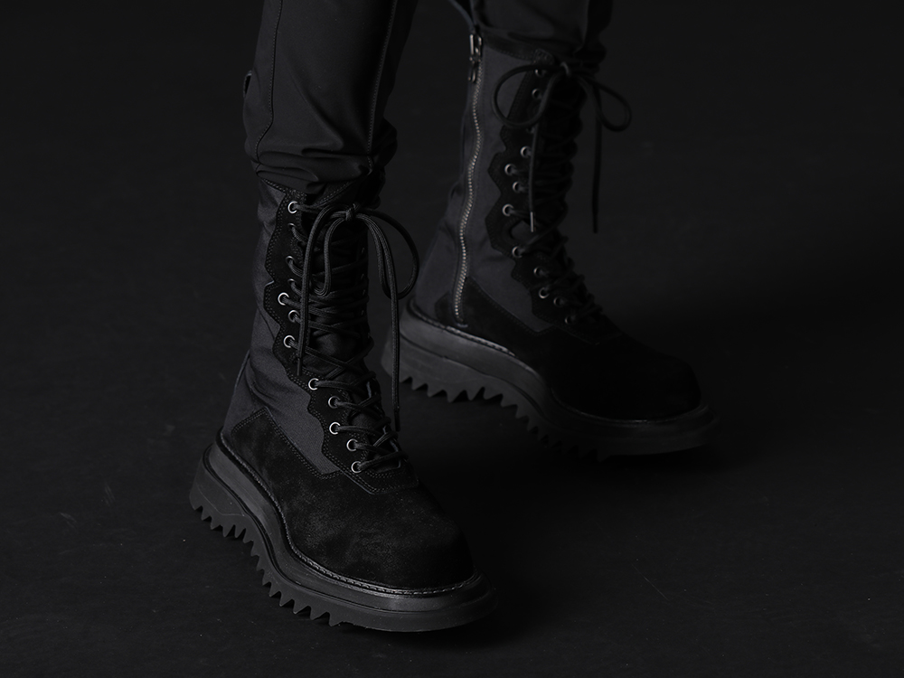 THE ONENESS / kiryuyrik / JULIUS 2023AW - Slim pants that can be worn as a set up - OB-OHP07-901(Recycled PEs Darts Saruel Pants) 807FWM1(Cow Velor Lace Up Combat Boots) KM-IAC42-03(Pin Buckle Silver x Black) KM-HBLT02-05PYSN(Belt Python) - 3-001