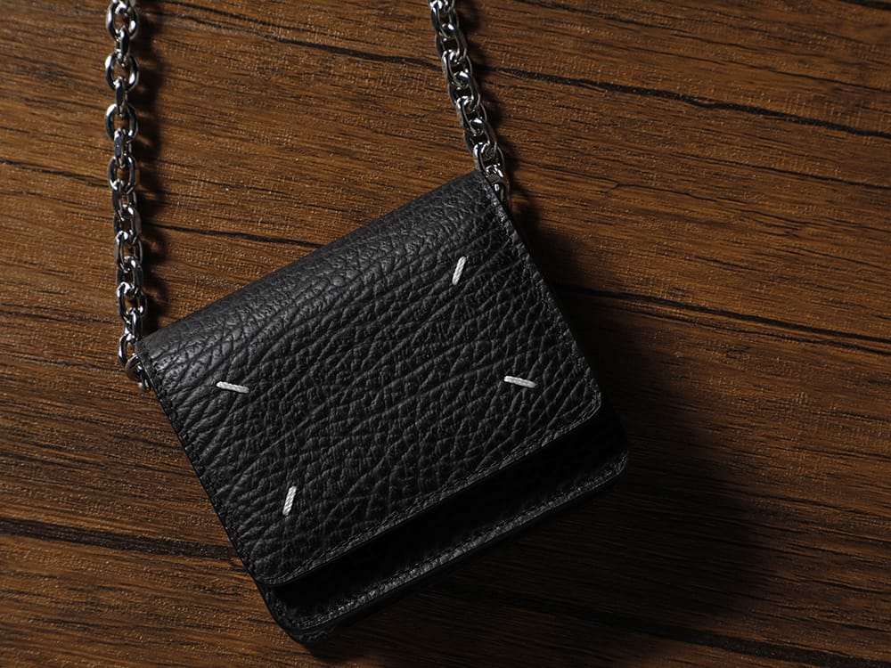 Maison Margiela Small Chain Wallet details!! - FASCINATE BLOG