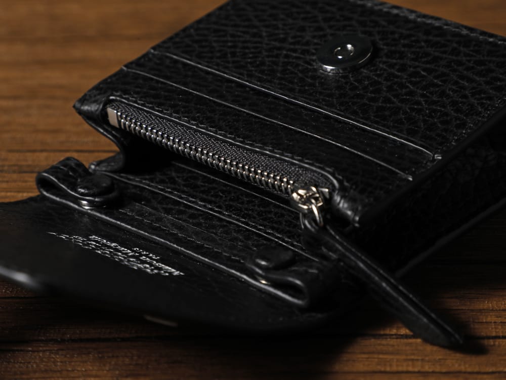 Maison Margiela Small Chain Wallet details!! - FASCINATE BLOG