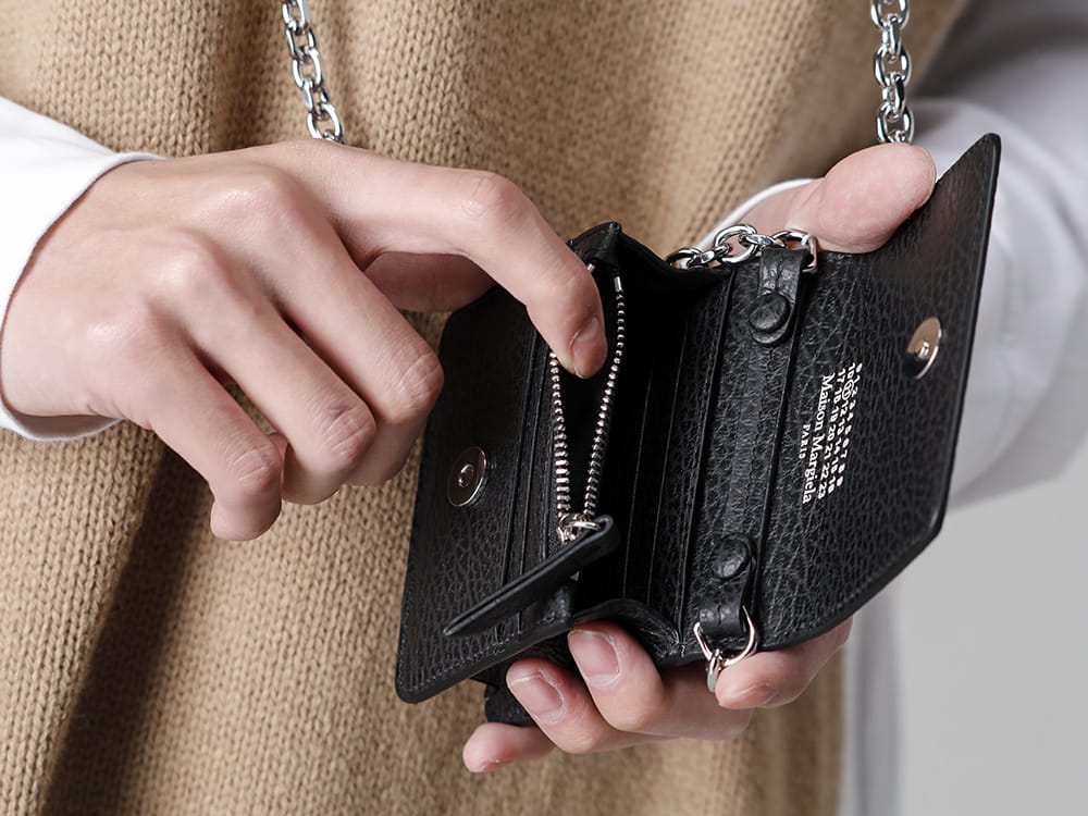 Maison Margiela - メゾン マルジェラ 2023SS 見出し2  - SA3UI0009 - スモール チェーン ウォレット - SI1TH0001-Beige - ストール Beige - S50KA0530 - ドローストリング パンツ 2-006