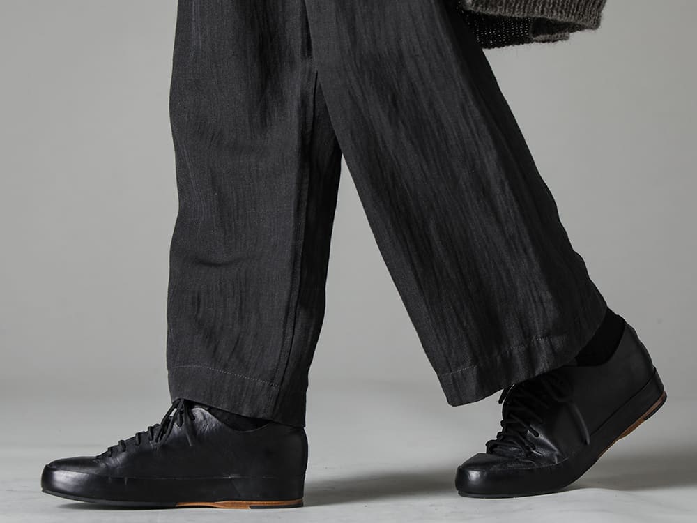 Norwegian Rain-ノルウェージャンレイン 22-23AW(秋冬) ベーシックデザイン故にどんなスタイルにもマッチするレザースニーカー - TROUSERS#67-トラウザー #67 スミ ウール/リネン ツイル - Handsewn-Classic-Lo-ハンドソーン クラシック ロー 4-004