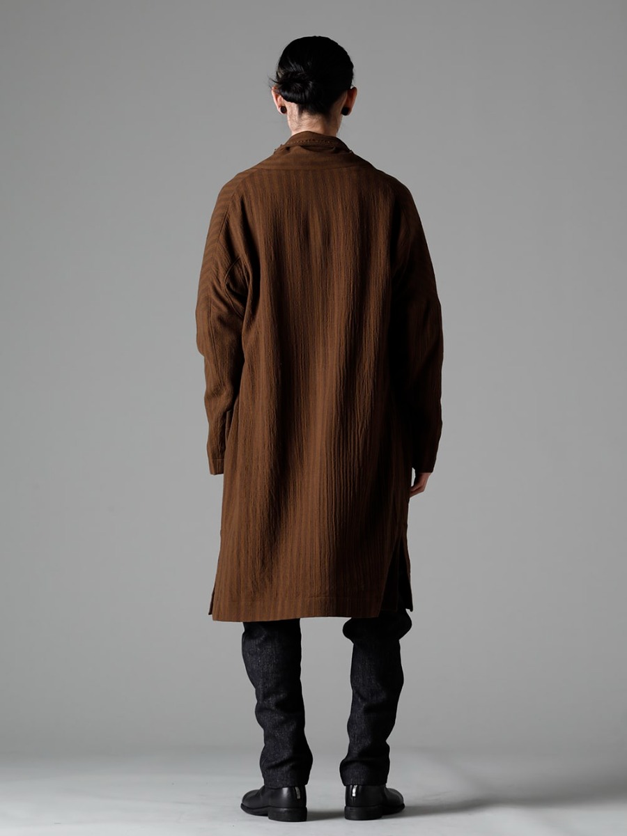 DEVOA(デヴォア) ZIGGY CHEN(ジギーチェン) GUIDI(グイディ) 23SS(春夏) シーズン スタイリング 春先でも使えるアイテムでまとめたシーズンミックススタイリング - 0M2230730 シャツローブ KTS-CMH-Beige-Gray カーディガン コットン ベージュグレー CSC-DSH3-Stone-Gray セミハイネックロングスリーブ スビンコットンジャージー ストーングレー PTN-SHE イージー パンツ シェトランド ウール / リネン バックジップミドルブーツ - ホースフルグレインレザー - 988X 1-003