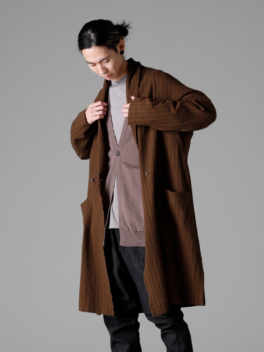 DEVOA(デヴォア) ZIGGY CHEN(ジギーチェン) GUIDI(グイディ) 23SS(春夏) シーズン ラップカラーが特徴的なダブルブレステッドローブコート  - 0M2230730シャツローブ KTS-CMH-Beige-Gray カーディガン コットン ベージュグレー CSC-DSH3-Stone-Gray セミハイネックロングスリーブ スビンコットンジャージー ストーングレー 2-001