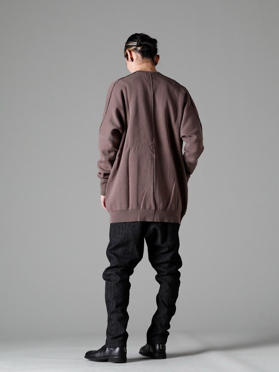 DEVOA(デヴォア) ZIGGY CHEN(ジギーチェン) GUIDI(グイディ) 23SS(春夏) シーズン 春先のいろんなシーンで間違いなく重宝するカーディガン - KTS-CMH-Beige-Gray カーディガン コットン ベージュグレー CSC-DSH3-Stone-Gray セミハイネックロングスリーブ スビンコットンジャージー ストーングレー PTN-SHE イージー パンツ シェトランド ウール / リネン バックジップミドルブーツ - ホースフルグレインレザー - 988X 3-002