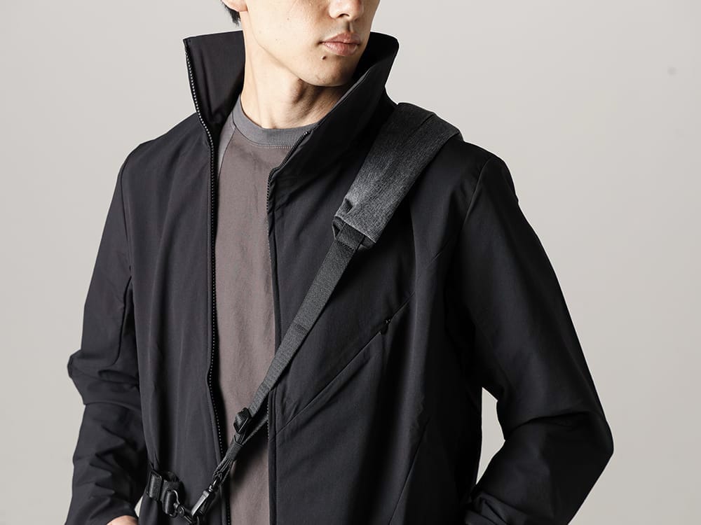 CIVILIZED 23SS The minimal and highly mobile velocity track jacket is great for early spring.  - CVE-0024-Velocity Track Jacket Black - CC-28929-Adda Black Melange - RB-401-Trail-T Selenium Gray 2-001