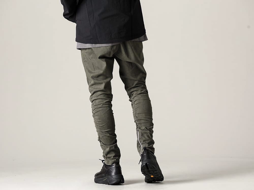 RIPVANWINKLE 23SS Zippered pants with a unique texture, motorcycle easy - RB-410-Motorcycle Easy D.Khaki - SCV186C016-Night Run light Black - CVE-0024-Velocity Track Jacket Black 3-002