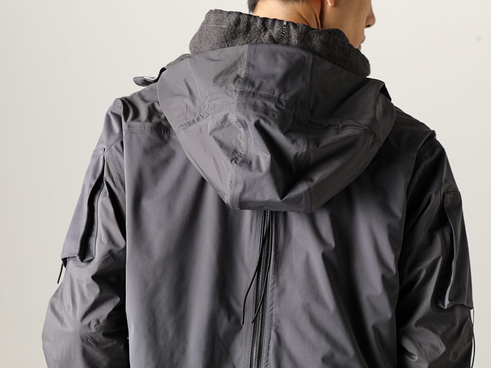 The Viridi-anne 2022-23AW Water-repellent hooded jacket in dark gray  - VI-3557-06-Dark-Gray - Water Repellent Hooded Jacket Dark Gray - RB-405-Graphite-Gray - Solid Hoodie Graphite Gray 2-005