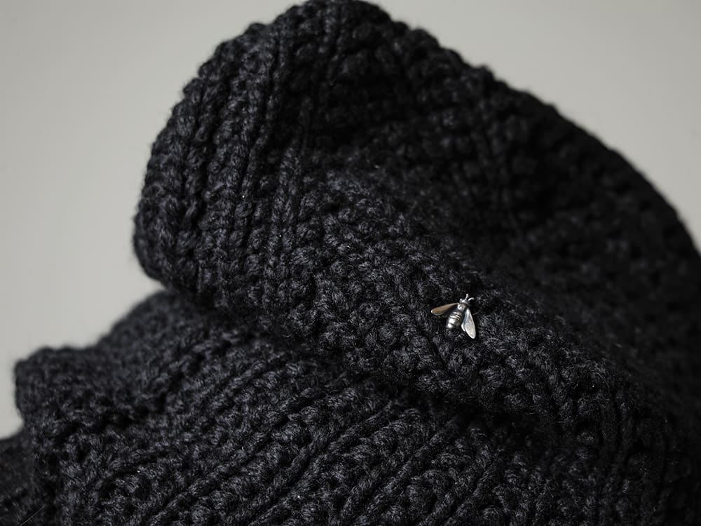 D.HYGEN(ディーハイゲン) 23SS(春夏) デザイナーのライフワークからインスピレーションを得た新色  - ST101-0123S-Brick 無撚糸裏毛フーデッドジャケット ブリック CSC-DSD3-Charcoal クルーネックロングスリーブ スビンコットンジャージー チャコール M8011-BE-Black キャップ フィールド ブラック 2-008