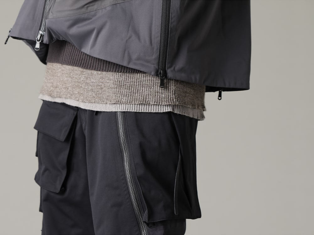 The Viridi-anne 23SS Jogger design tactical pants with a well-designed design - VI-3559-04-Black Water Repellent Tactical Pants Black VI-3555-09-Black Sneakers Black  3-003