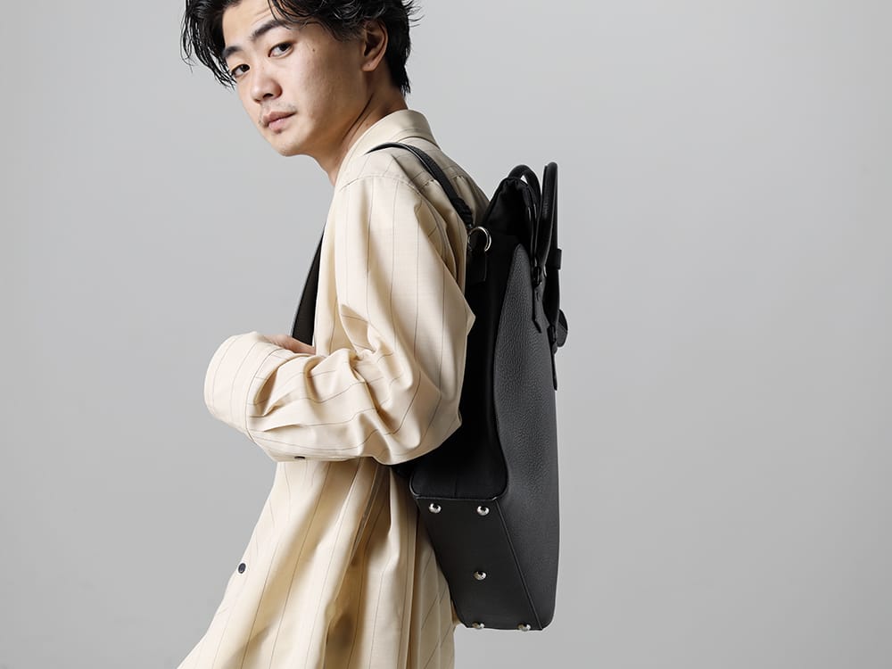Maison Margiela 2023SS Design point 3: Backpack style for greater freedom of styling! - IH-23SS-B021-MTS - Middle Length Shirt Beige Stripe - IH-23SS-B021-MTS - Middle Length Shirt Beige Stripe 3-006